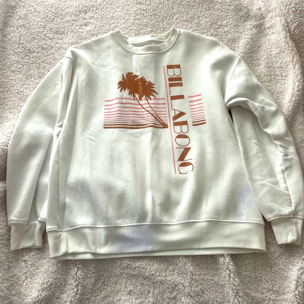 Brand buckle, size medium sweatshirt, made with cotton size medium in women’s
